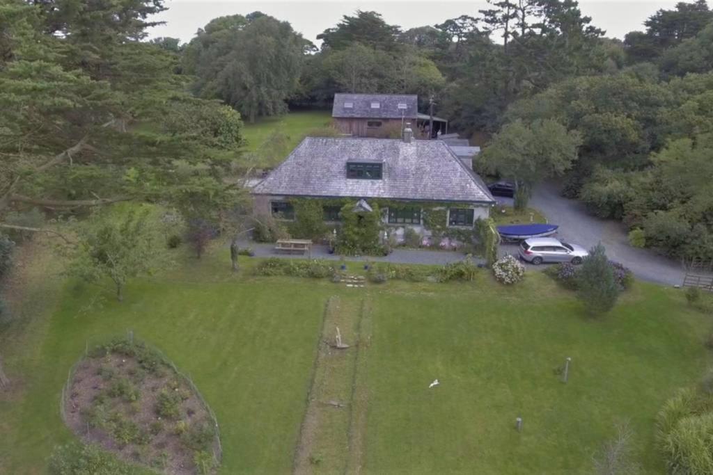 Horsna Parc Retreat Bed & Breakfast Saint Tudy Exterior photo