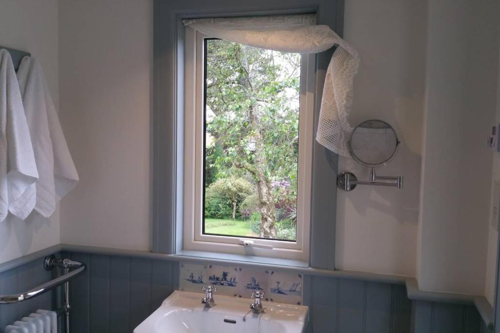 Horsna Parc Retreat Bed & Breakfast Saint Tudy Exterior photo