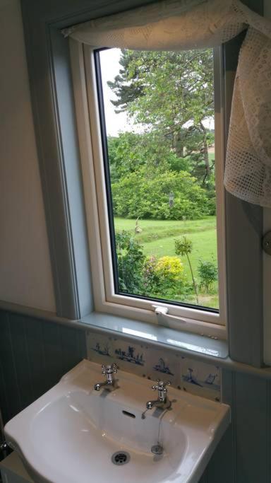 Horsna Parc Retreat Bed & Breakfast Saint Tudy Exterior photo