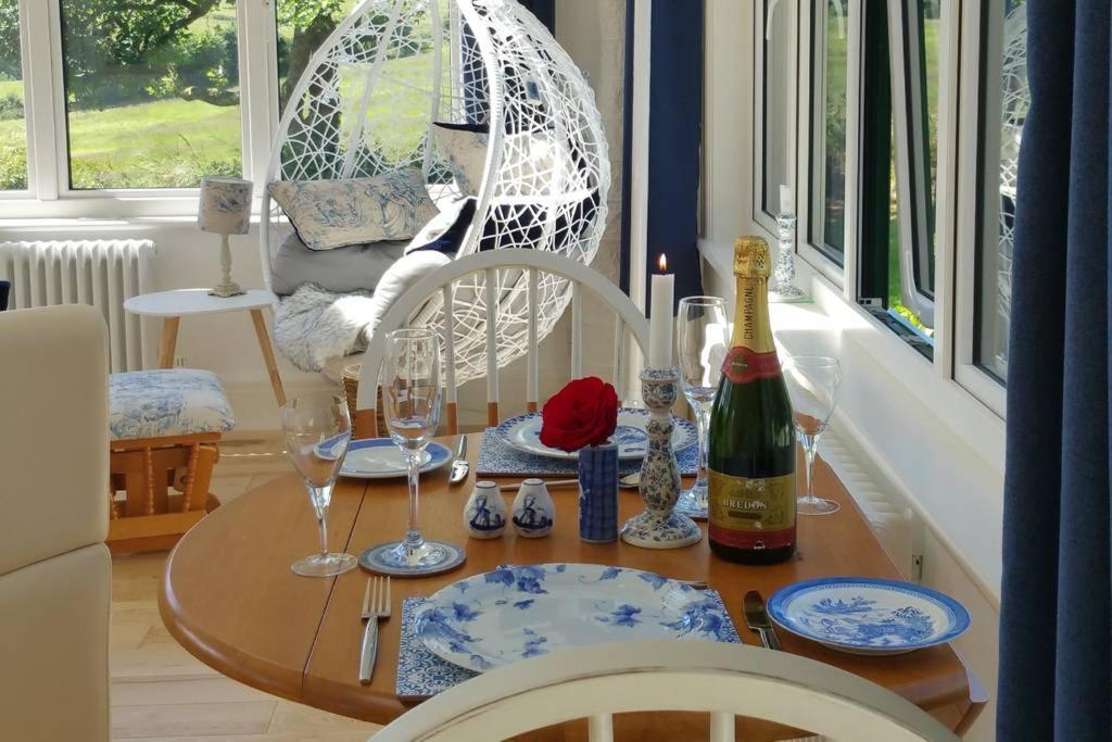 Horsna Parc Retreat Bed & Breakfast Saint Tudy Exterior photo
